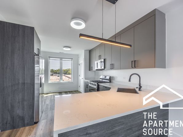 2030 Greenwood St #304