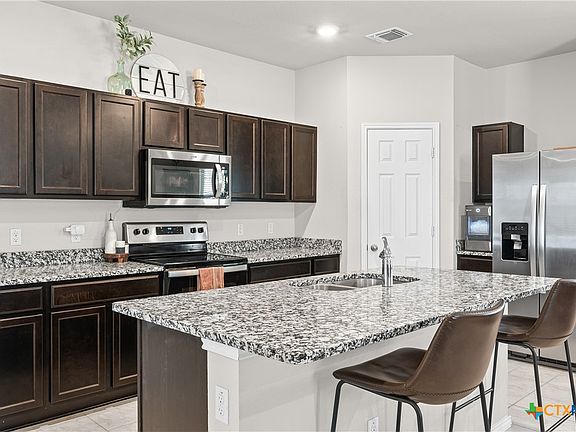 4th image of 5707 Great Divide Rd