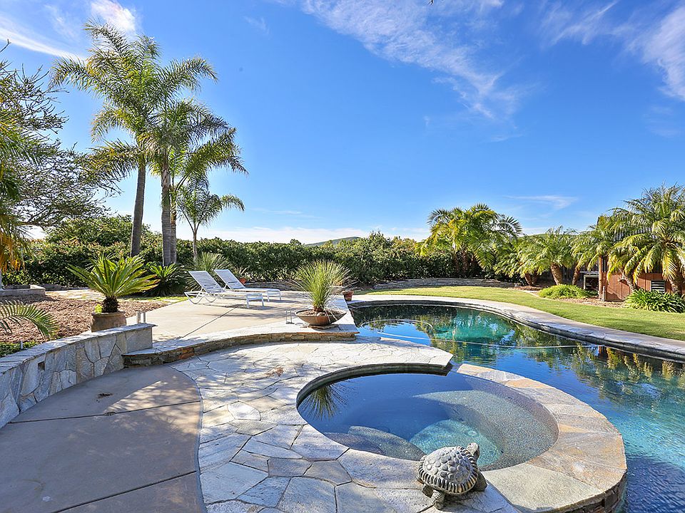 341 Moonstone Bay Dr, Oceanside, CA 92057 Zillow