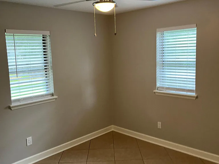 209 Rita Dr — Photo 15
