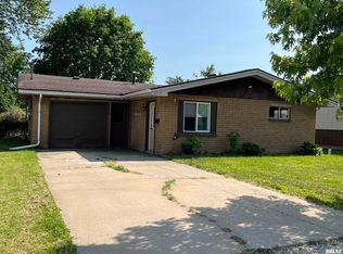 510 McAllister St, Rushville, IL 62681
