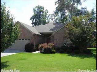 303 Hidden Meadows Dr, Benton, AR 72015