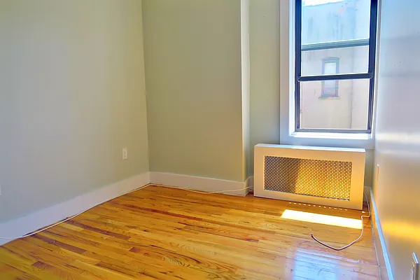 Rented by Big Square Realty LLC | media 28