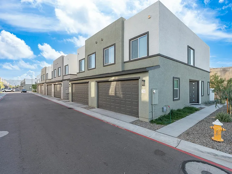 Raymond Place Townhomes — Photo 25