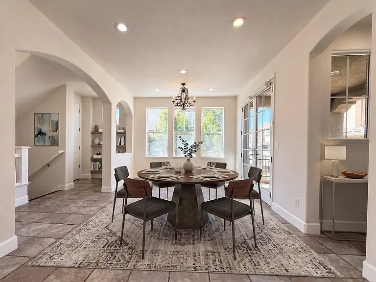 Dining Room (Virtually Staged)