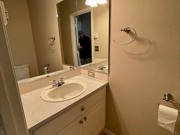 5th image of 2965 142nd Pl SE APT 1