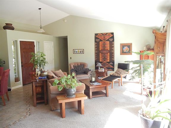 4th image of 415 Tranquil Dr