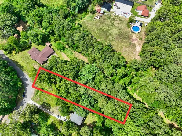 3057 Lake Dr, Durham, NC 27704