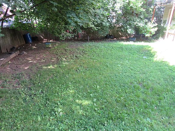 2nd image of 226 N Bromley Ave