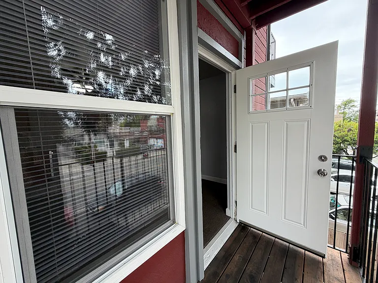 475 Alcatraz Ave — Photo 7