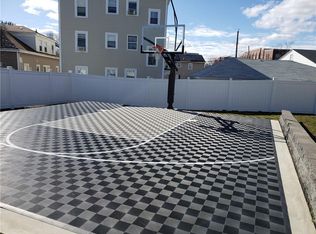 30 Danby St, Providence, RI 02904