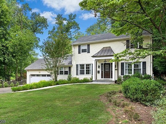 2nd image of 162 Mountainview Dr