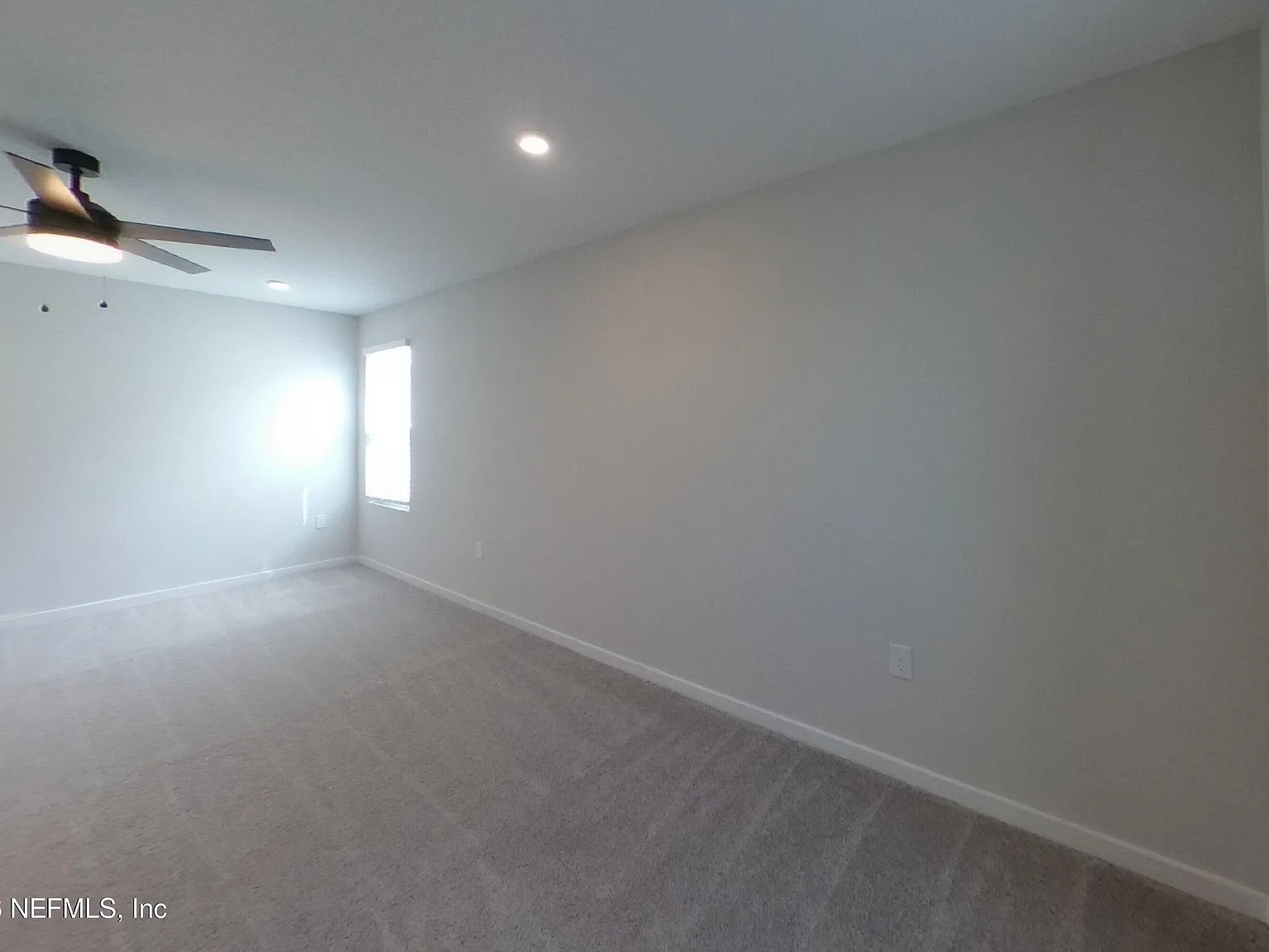 4 bed, 2.5 bath, 2180 sqft, $2,249 — Photo 4