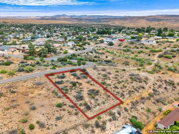 20471 E Deer Valley Ln, Mayer, AZ 86333