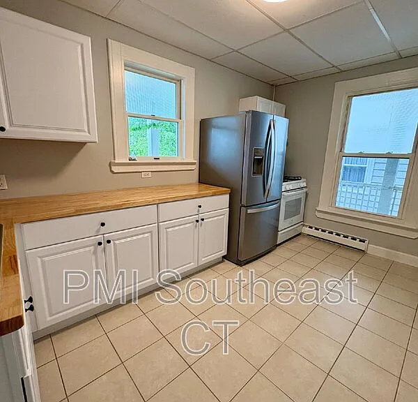 285 Montauk Ave #1 — Photo 8