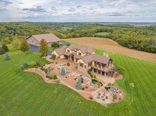 S10970 Butternut Rd, Spring Green, WI 53588