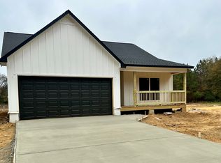 (Undisclosed Address), Columbus, MS 39702