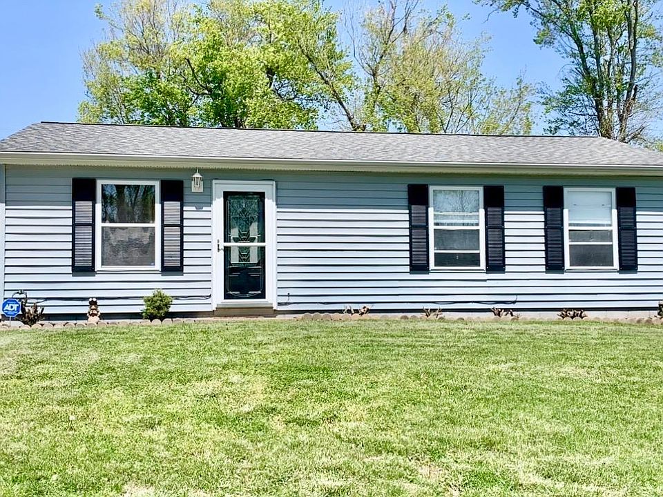 1st image of 344 S Poplar Dr