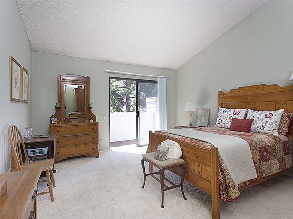 4th image of 4533 Chateau Dr