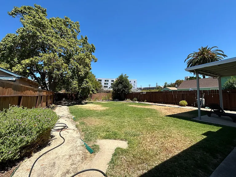 4607 11th Ave — Photo 17