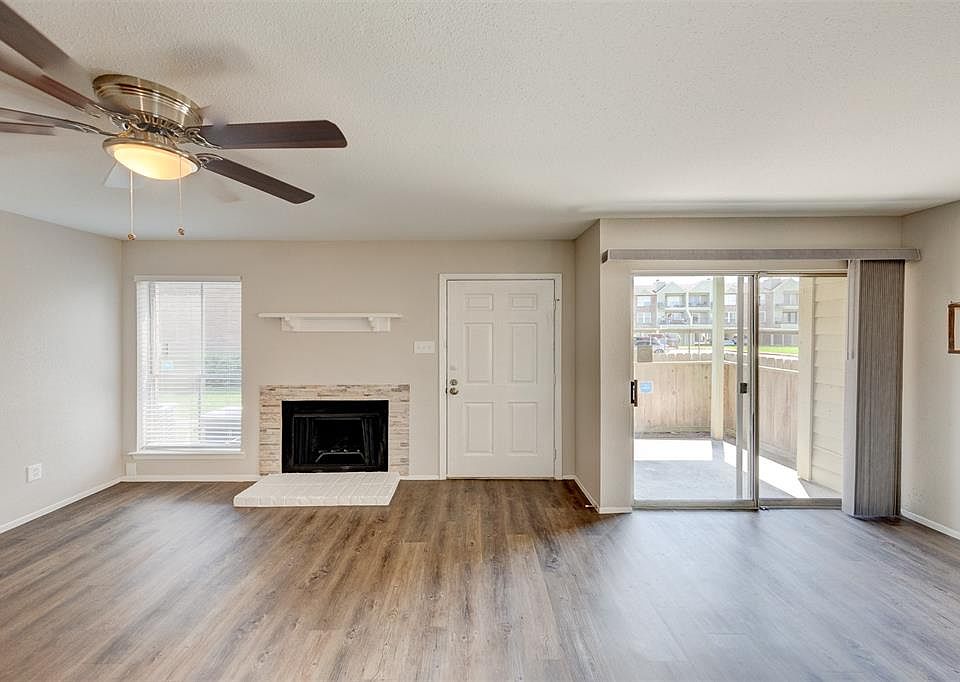 1st image of 18800 Egret Bay Blvd APT 701