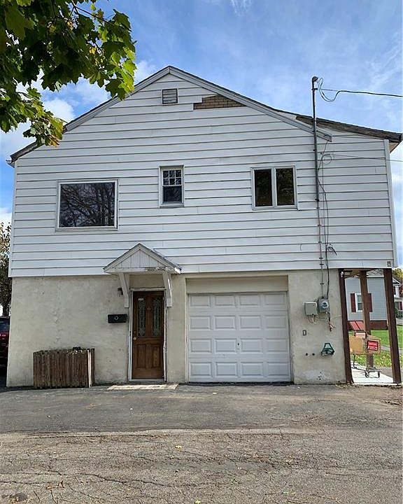 1st image of 20 Center St