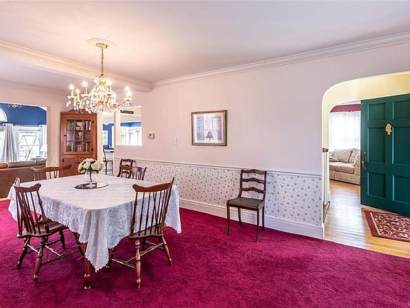 5th image of 500 Roycroft Blvd