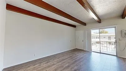 425 N Hobart Blvd — Photo 22