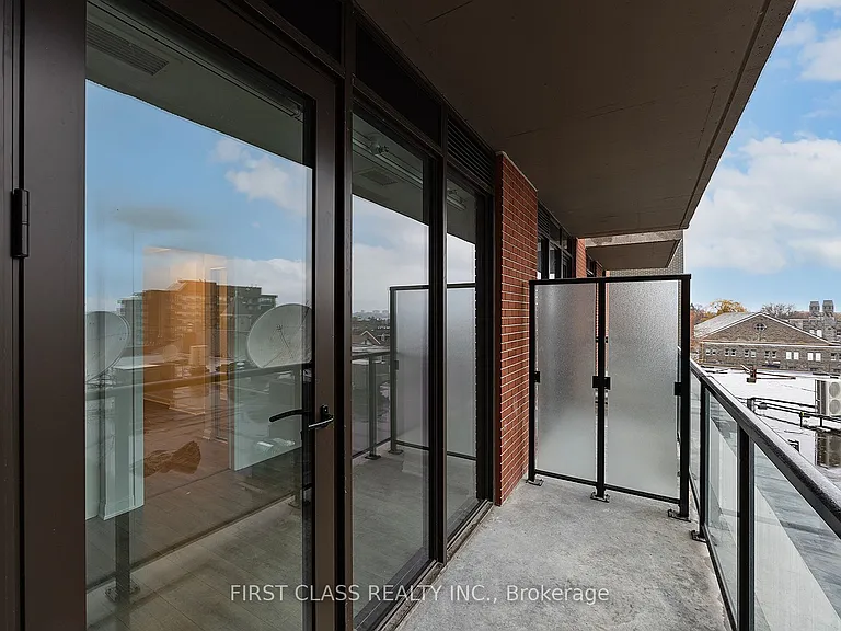 223 Princess St #403 — Photo 12