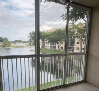 9599 Weldon Cir APT A212, Tamarac, FL, 33321