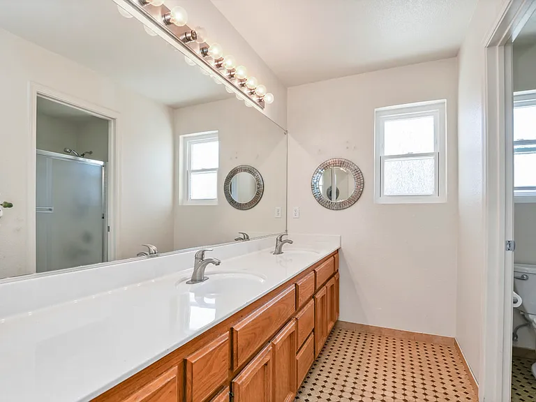823 Springhaven Dr — Photo 27