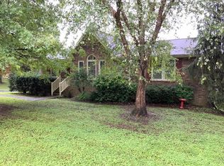 162 Honeysuckle Dr, Hendersonville, TN 37075