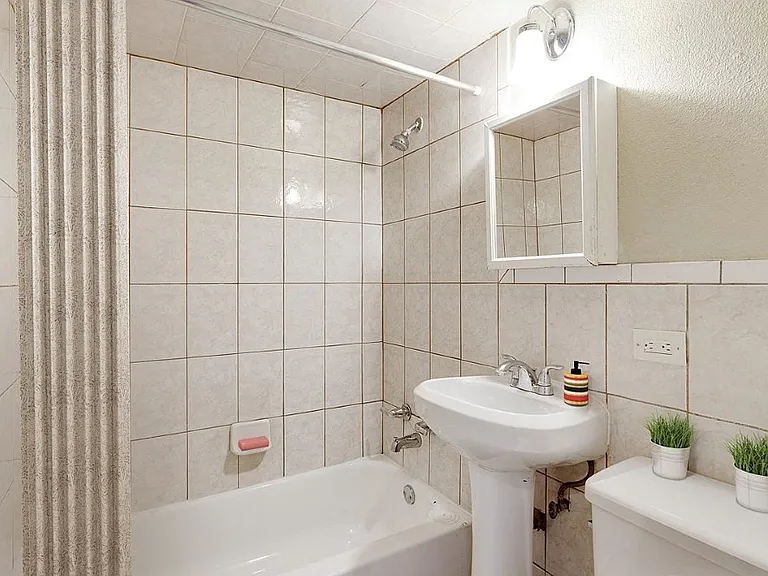 Jasmine Place — Photo 5
