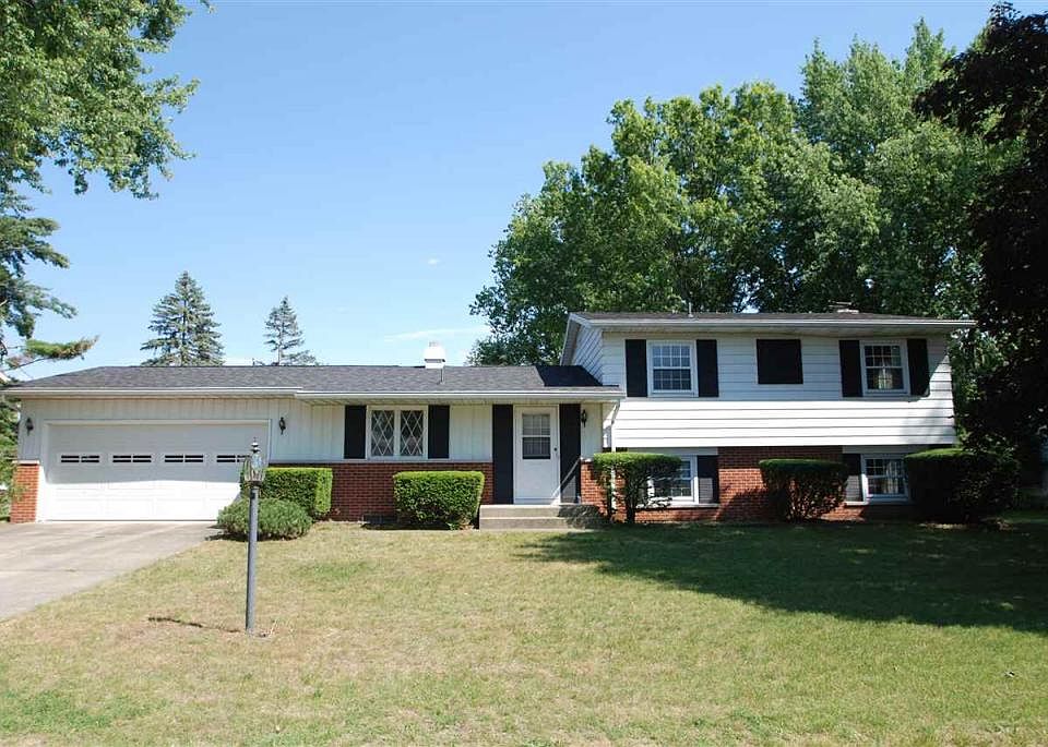 1st image of 1626 Victoria Dr