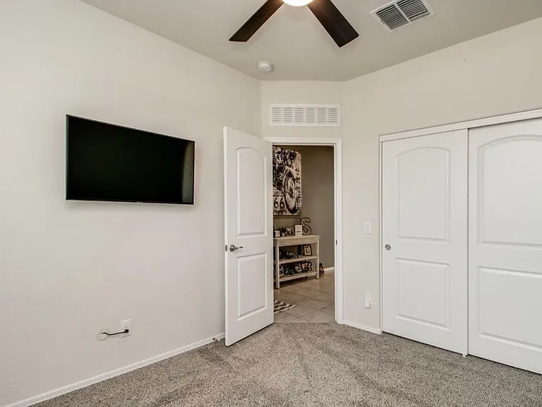 29857 W Columbus Ave — Photo 18