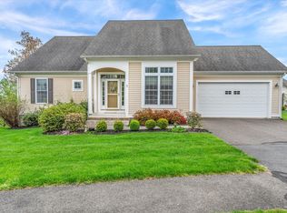 9 Long Green Ter #9, Cromwell, CT 06416