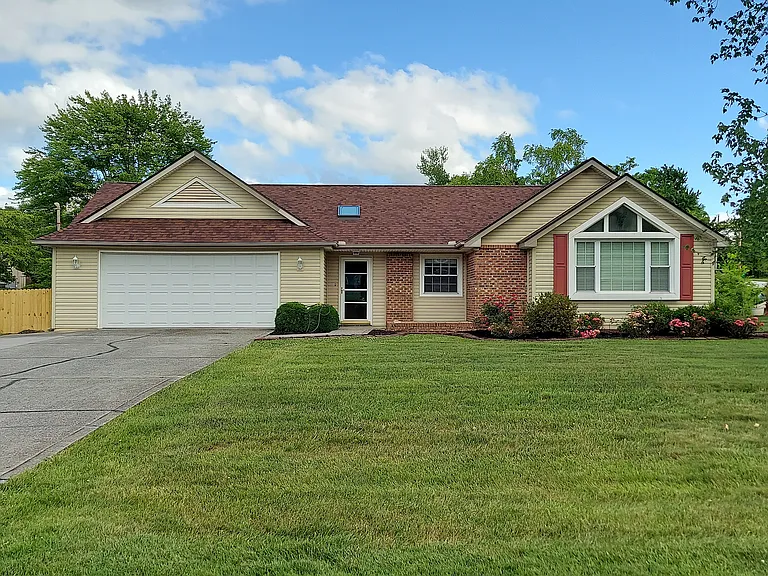 1335 Windamere Rd — Photo 1