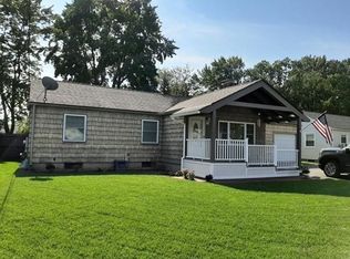 137 Manning St, Chicopee, MA 01020