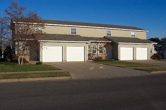 3rd image of 1121 Mark Ave APT 8