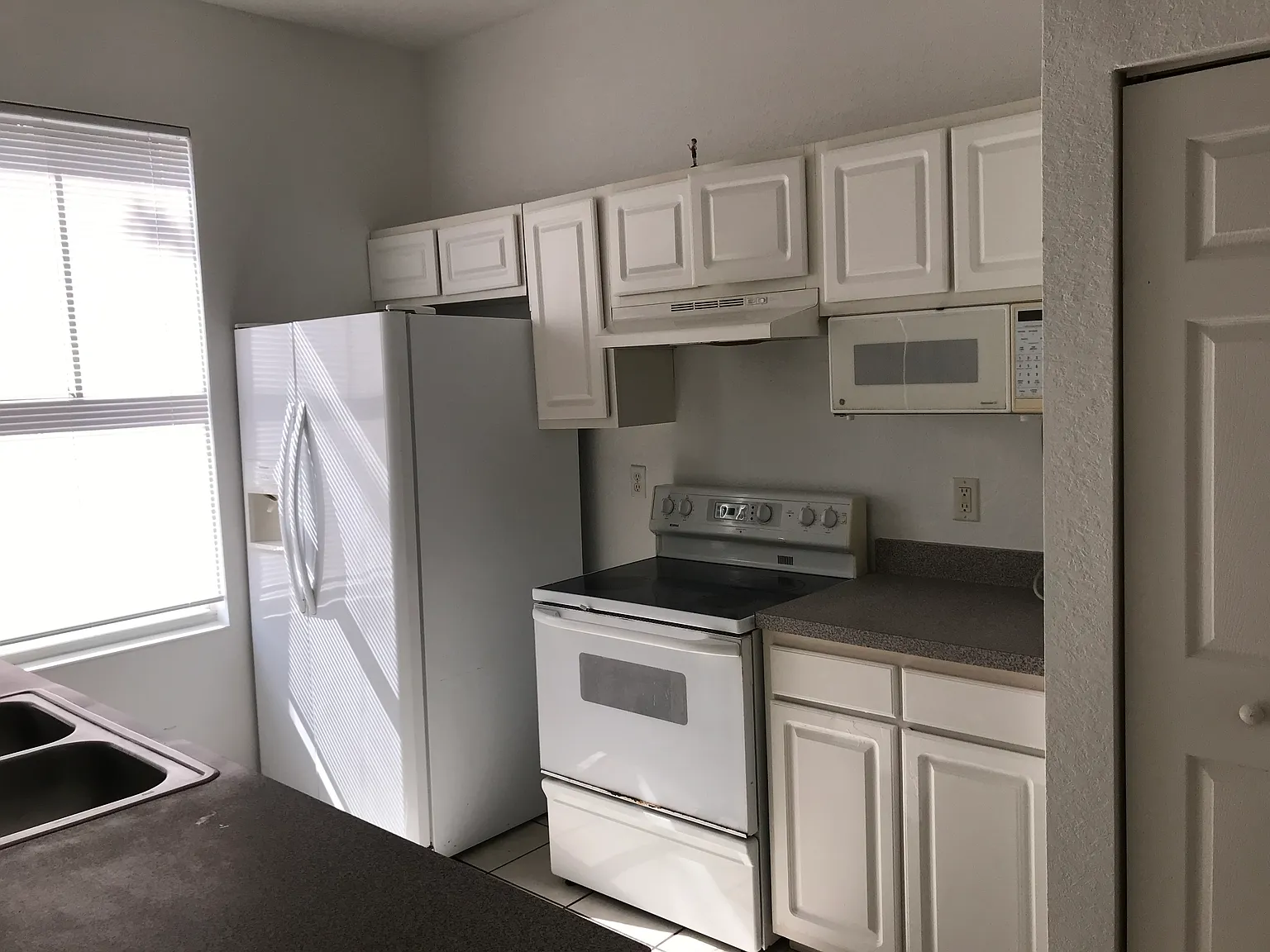 2 bed, 1470 sqft, $2,000 — Photo 2
