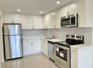 16950 W Dixie Hwy #A-322, North Miami Beach, FL 33160