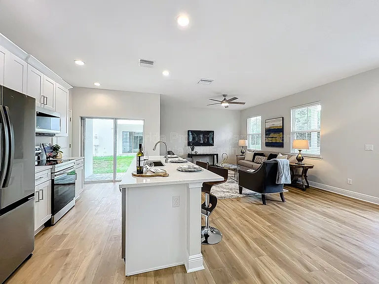 2250 S Bumby Ave #200 — Photo 6