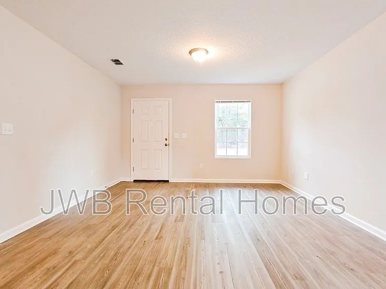 3848 Soutel Dr — Photo 6
