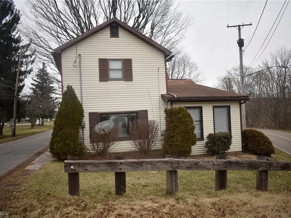 180 School St, Washingtonville, OH 44490