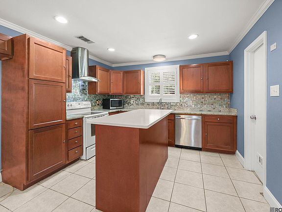 3rd image of 314 Tate Rd