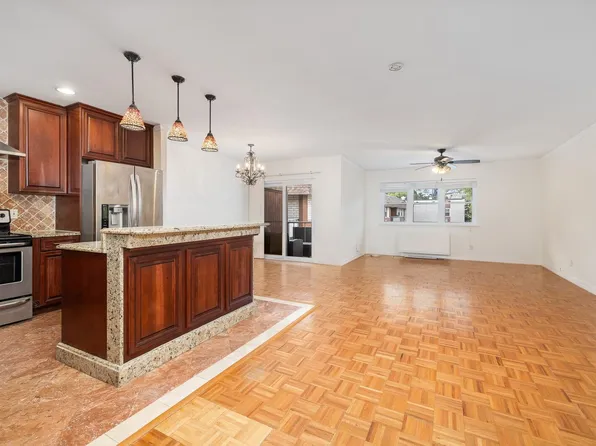 1111 River Road image 4 of 32