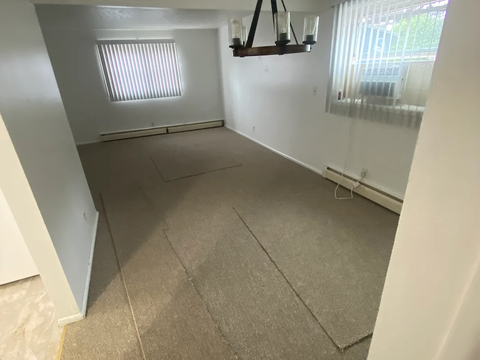 3 bed, 1.5 bath, 1200 sqft, $1,100 — Photo 4