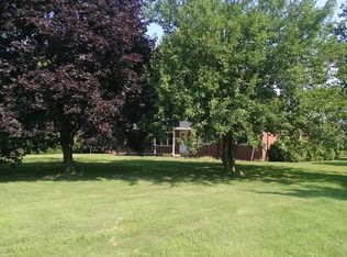 2352 Peachblow Rd, Lewis Center, OH 43035