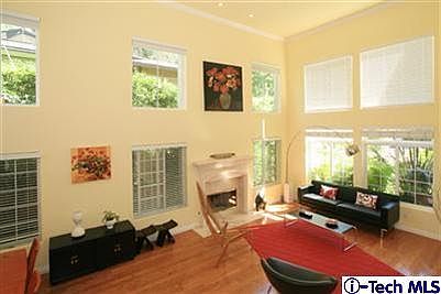 3rd image of 1565 Knollwood Ter