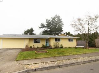 1096 NE Hacienda Ave, Gresham, OR 97030